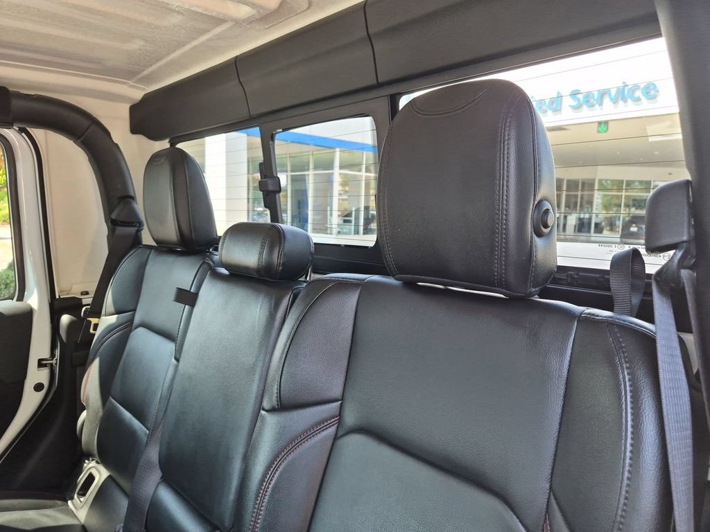 Used 2023 Jeep Gladiator Rubicon w/ Trailer Tow Package AWD/4WD image 28