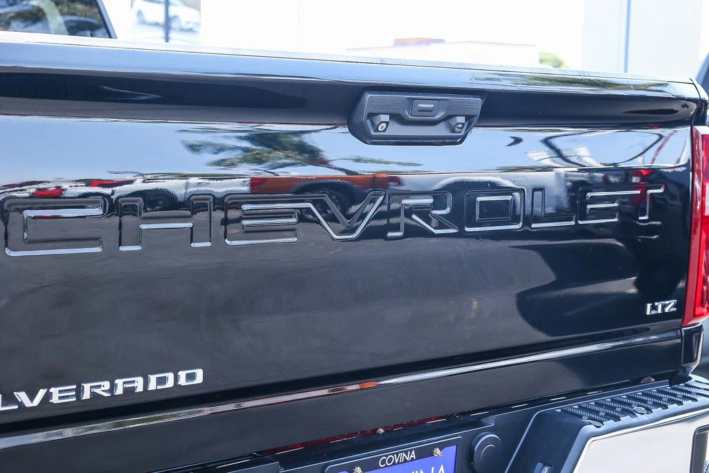 Used 2022 Chevrolet Silverado 3500 LTZ image 11