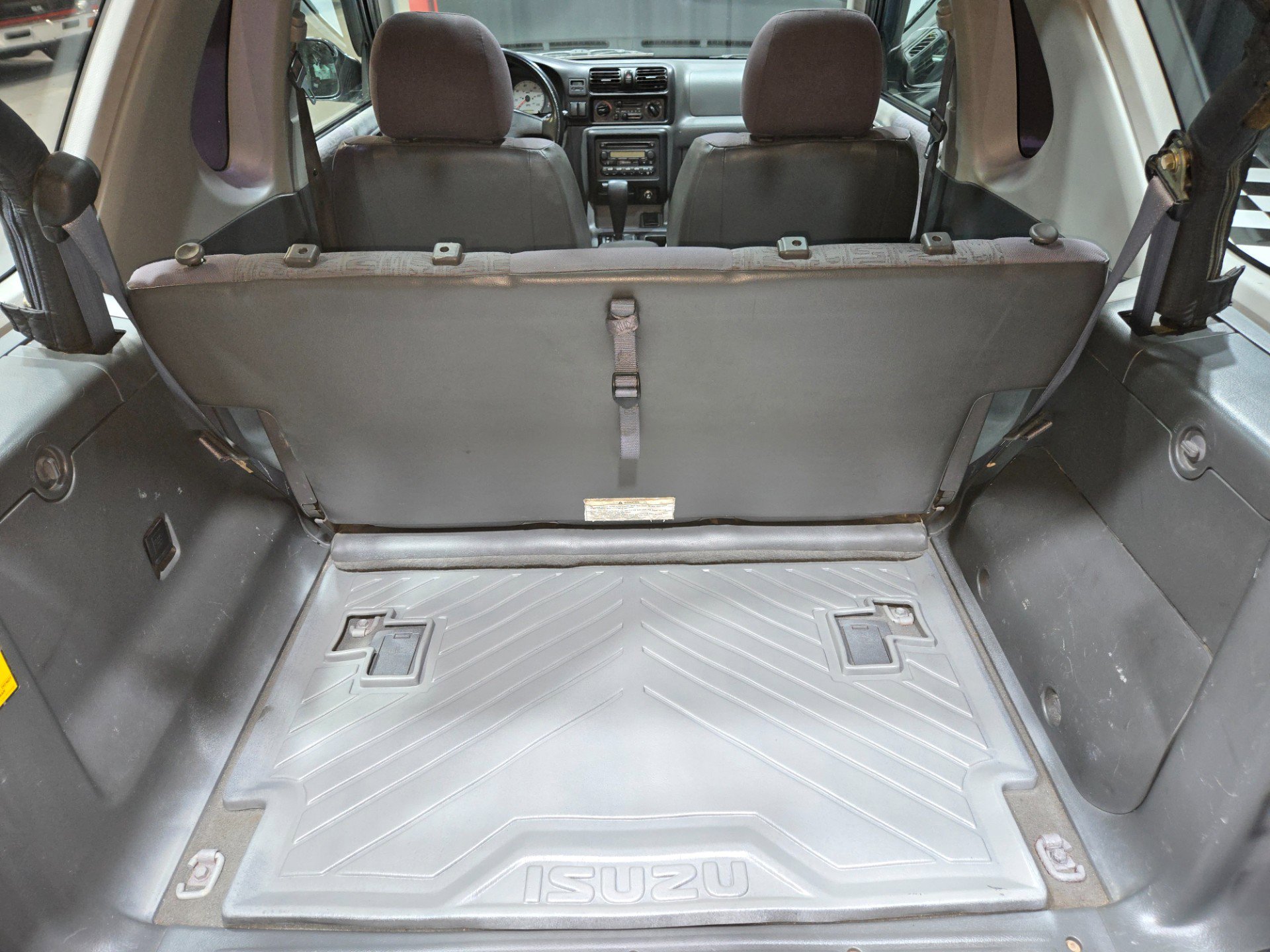 Used 2002 Isuzu Rodeo Sport RWD image 73