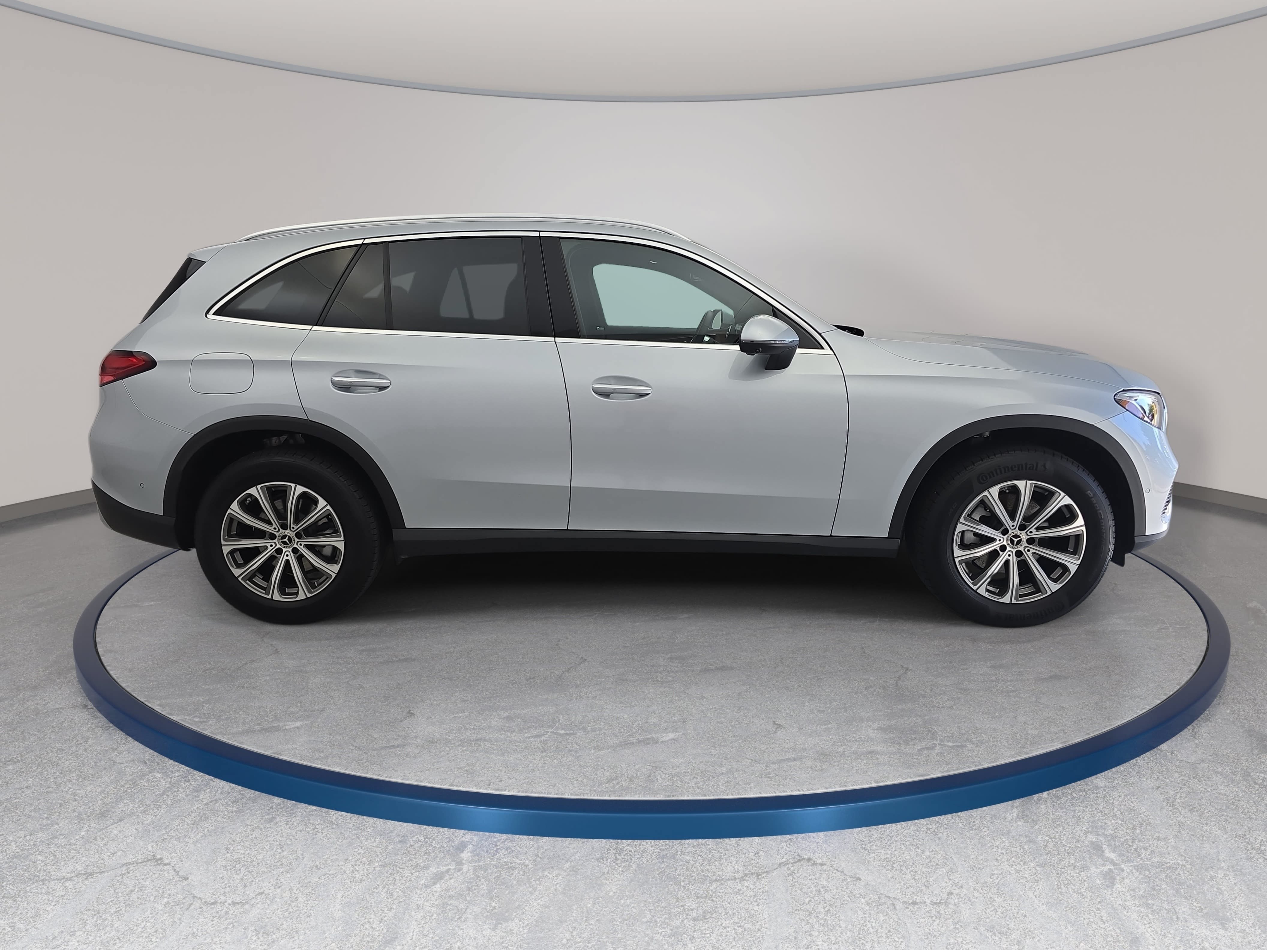 Certified 2026 Mercedes-Benz GLC 300 image 4