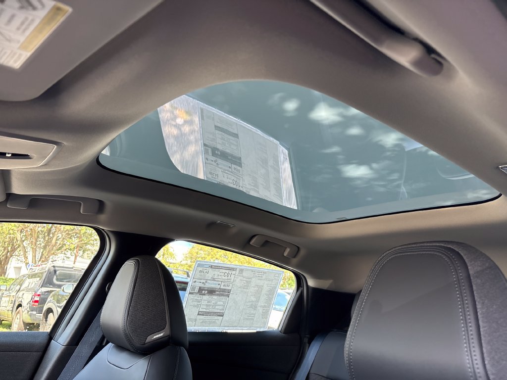 New 2026 Nissan Leaf Platinum+ w/ Cargo Package (Platinum+) FWD image 8