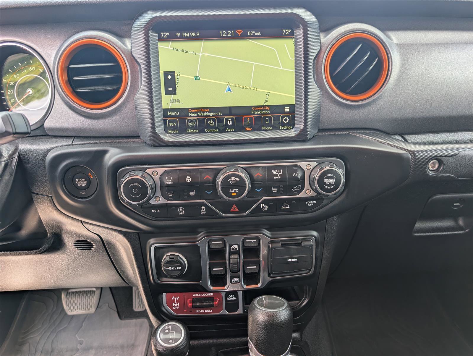 Used 2023 Jeep Wagoneer Series II image 12