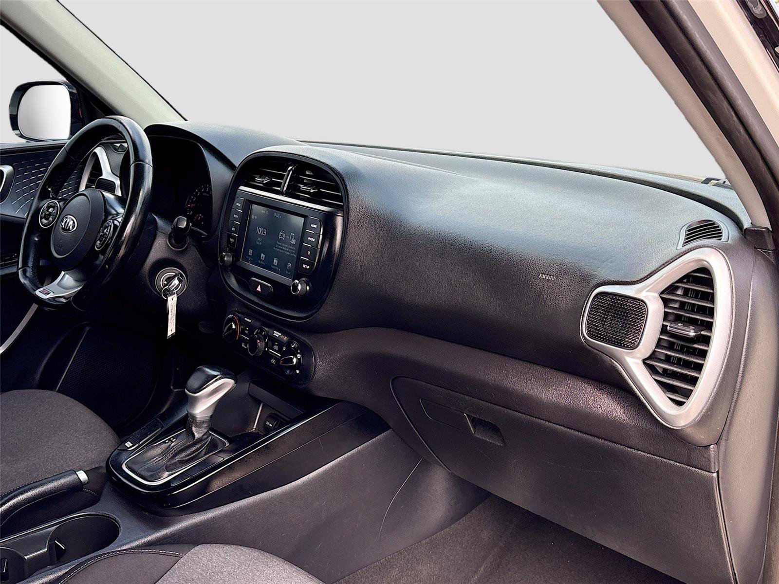 Used 2020 Kia Soul GT-Line FWD image 26