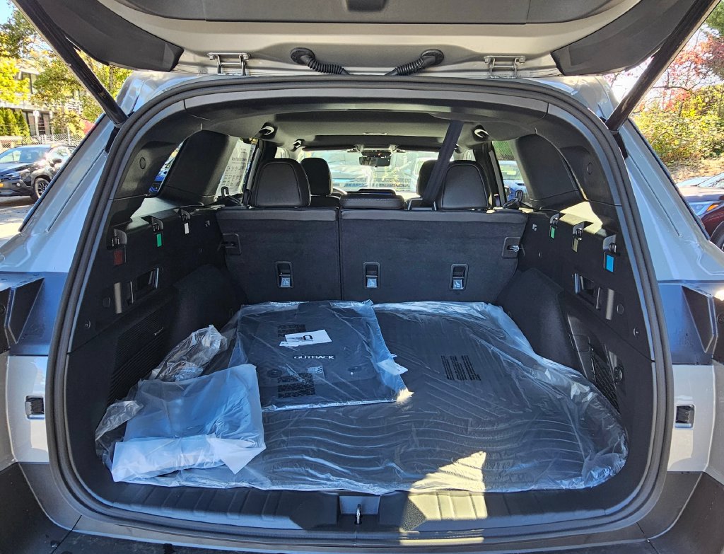 New 2026 Subaru Outback Touring XT AWD/4WD image 12
