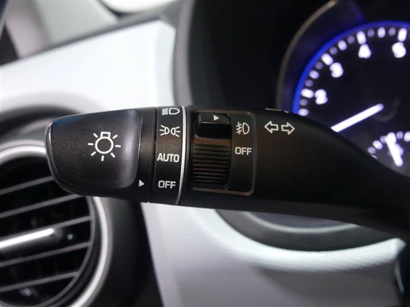 Used 2020 Hyundai Kona SEL Plus AWD/4WD image 34