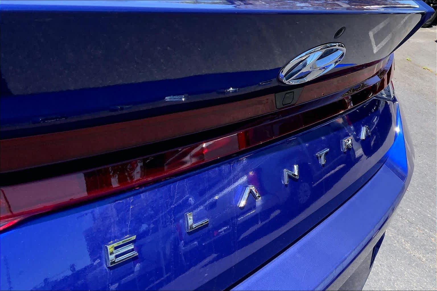 Used 2023 Hyundai Elantra SEL w/ Convenience Package FWD image 29