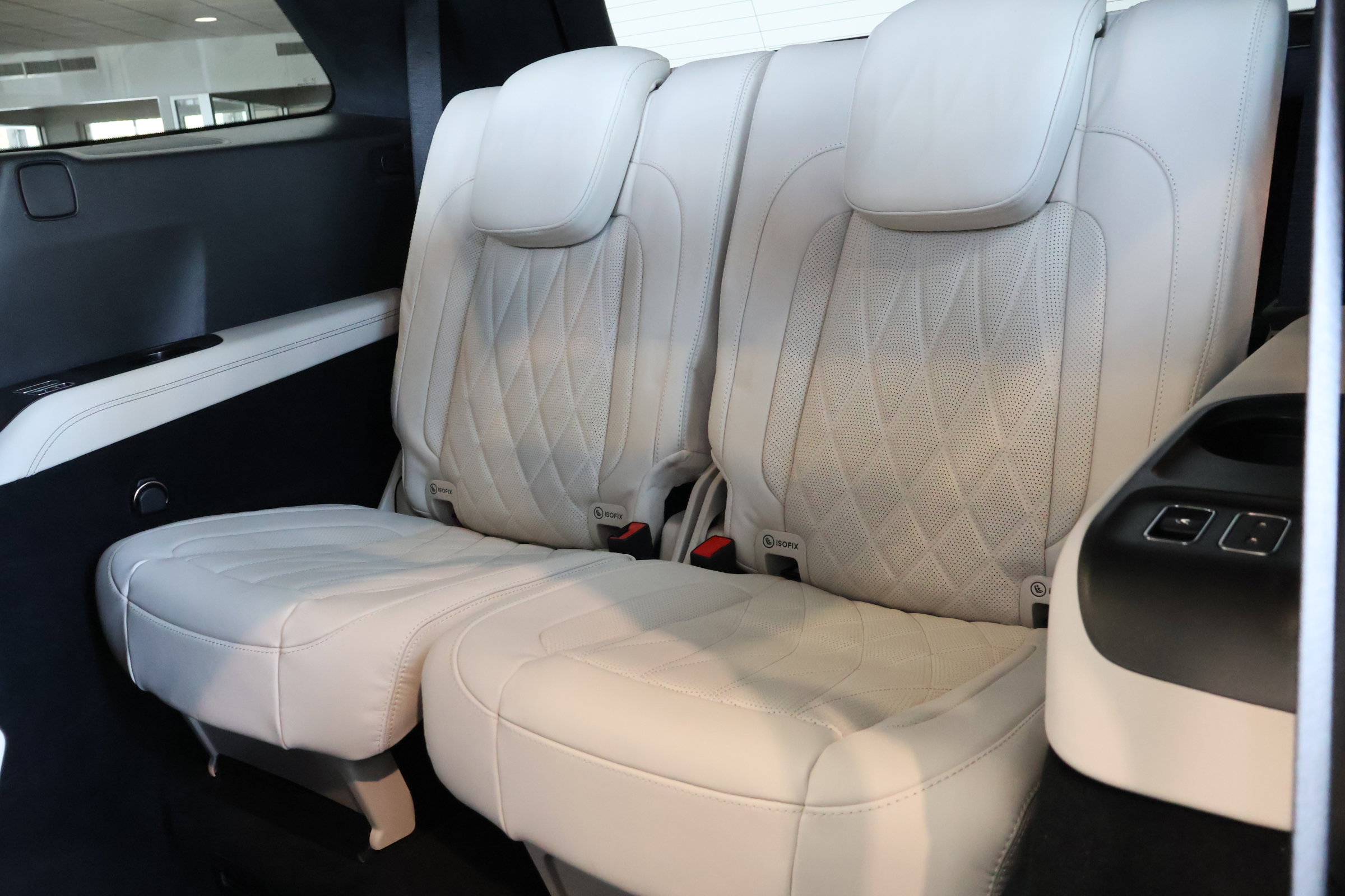New 2026 Mercedes-Benz GLS 63 AMG 4MATIC image 14