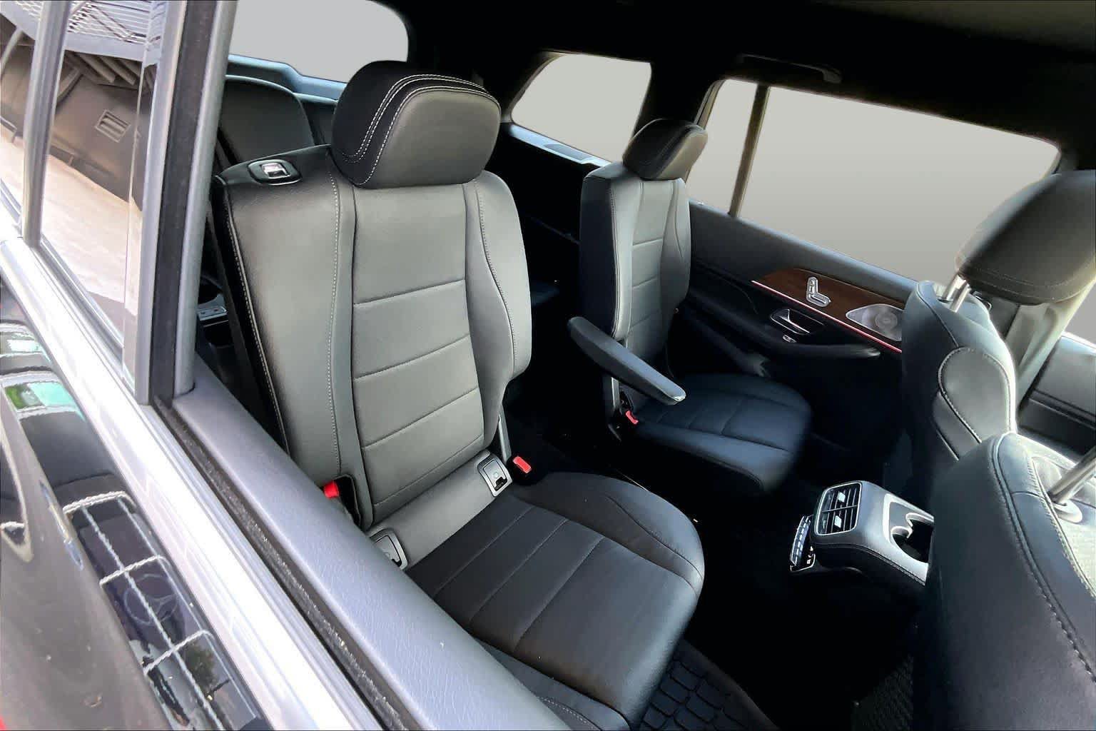 Used 2024 Mercedes-Benz GLS 450 4MATIC image 19