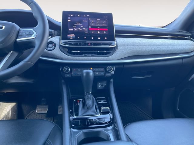 Used 2023 Jeep Compass Latitude w/ Convenience Group image 11