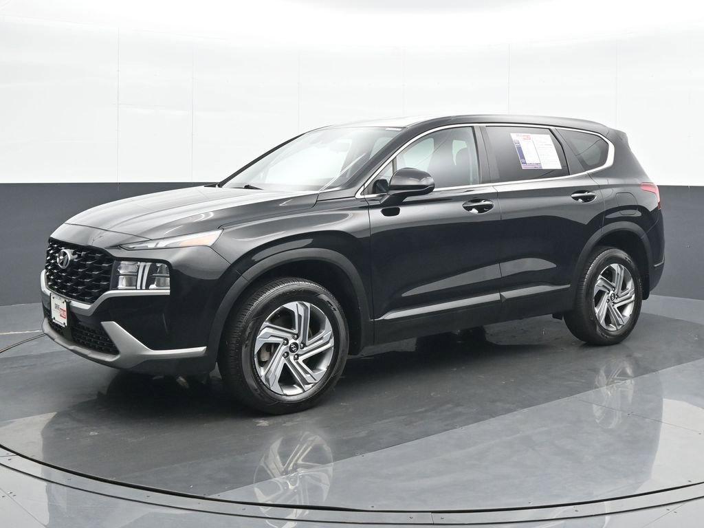 Used 2023 Hyundai Santa Fe SE image 2