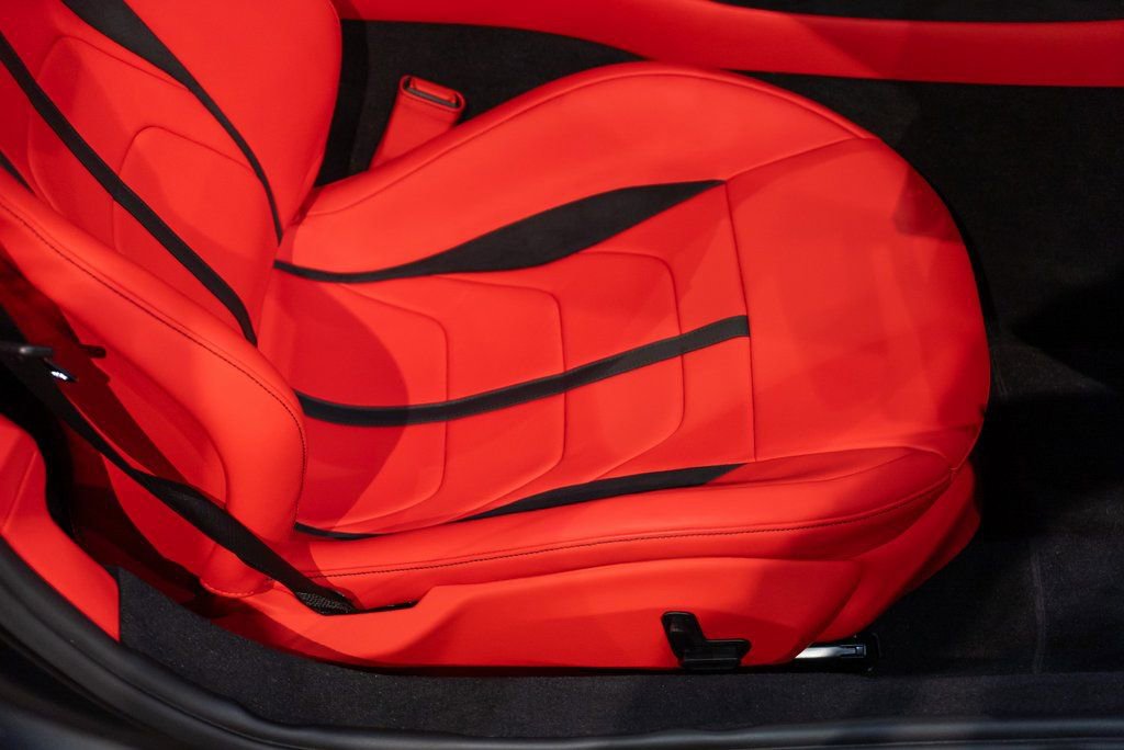 Used 2025 Ferrari 12Cilindri image 38