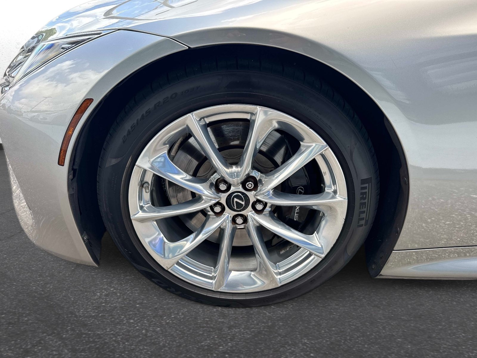 Used 2018 Lexus LC 500 Coupe w/ Touring Package RWD image 11