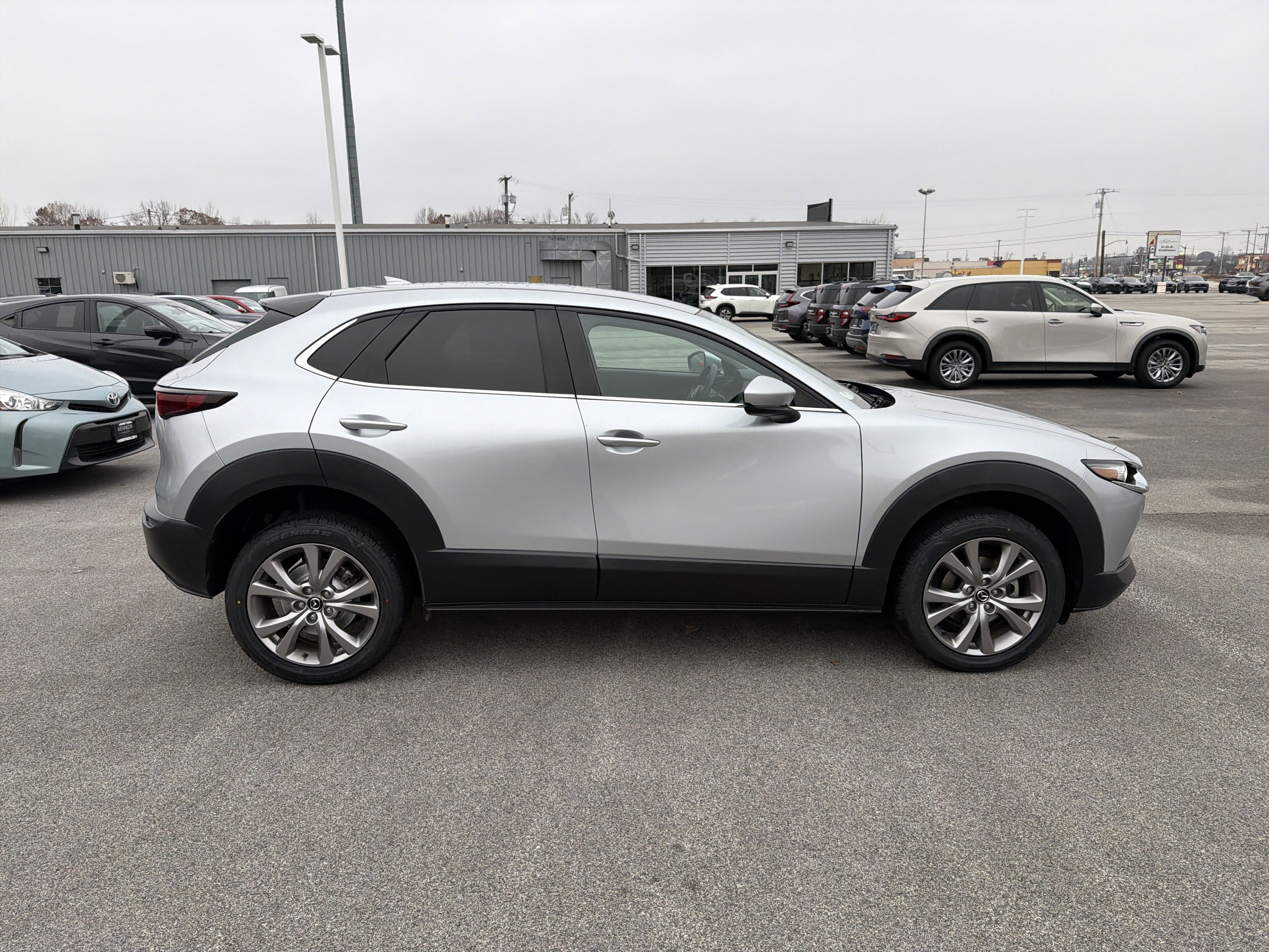 Used 2020 MAZDA CX-30 AWD w/ Preferred Package image 2