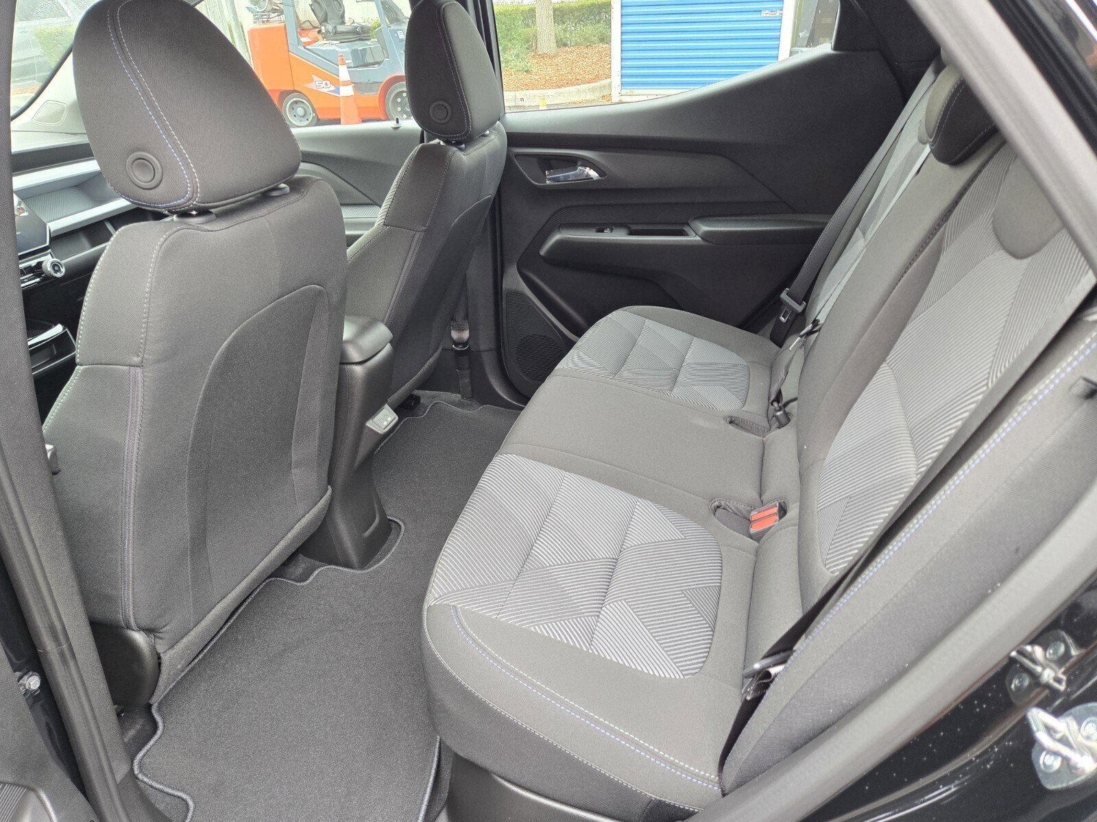 New 2027 Chevrolet Bolt LT w/ Comfort Package image 6