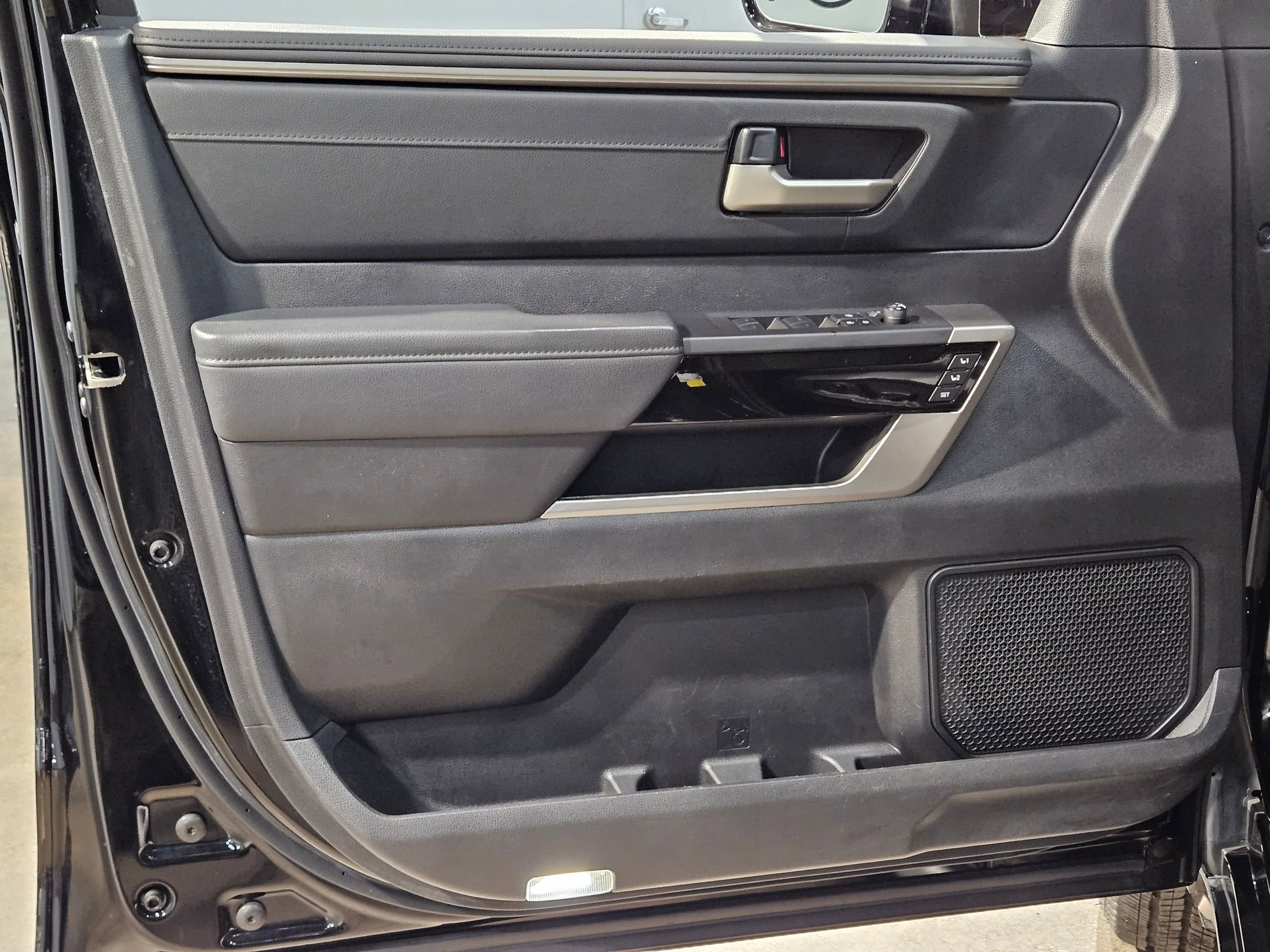 Used 2023 Toyota Tundra Limited w/ Power Package image 20