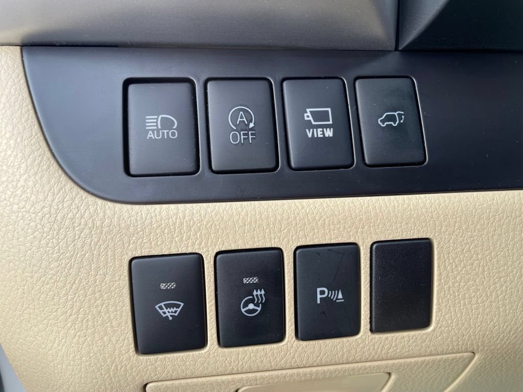 Used 2018 Toyota Highlander Limited Platinum AWD/4WD image 19