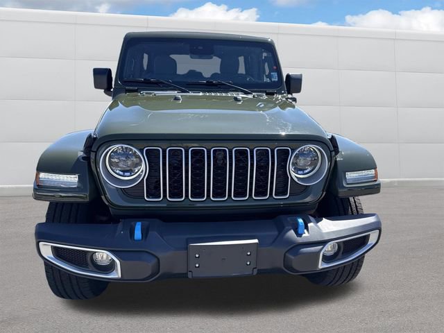 Used 2024 Jeep Wrangler Unlimited Sahara w/ Technology Group AWD/4WD image 11