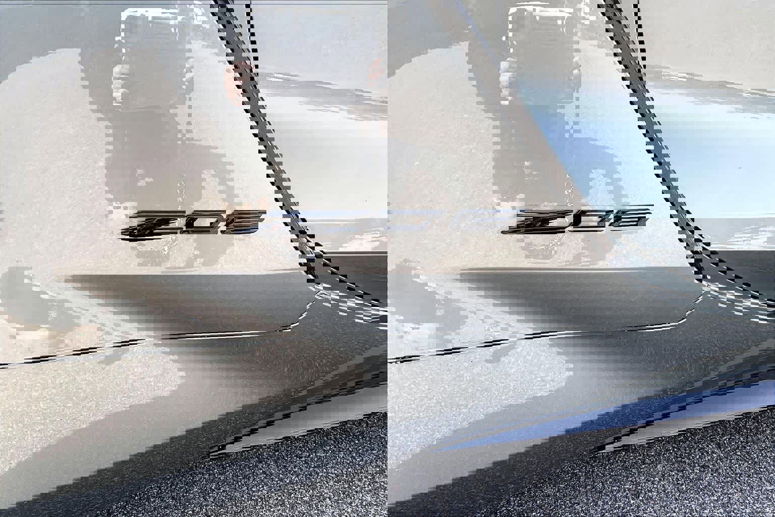 Used 2023 Chevrolet Corvette Z06 w/ Battery Protection Package image 31