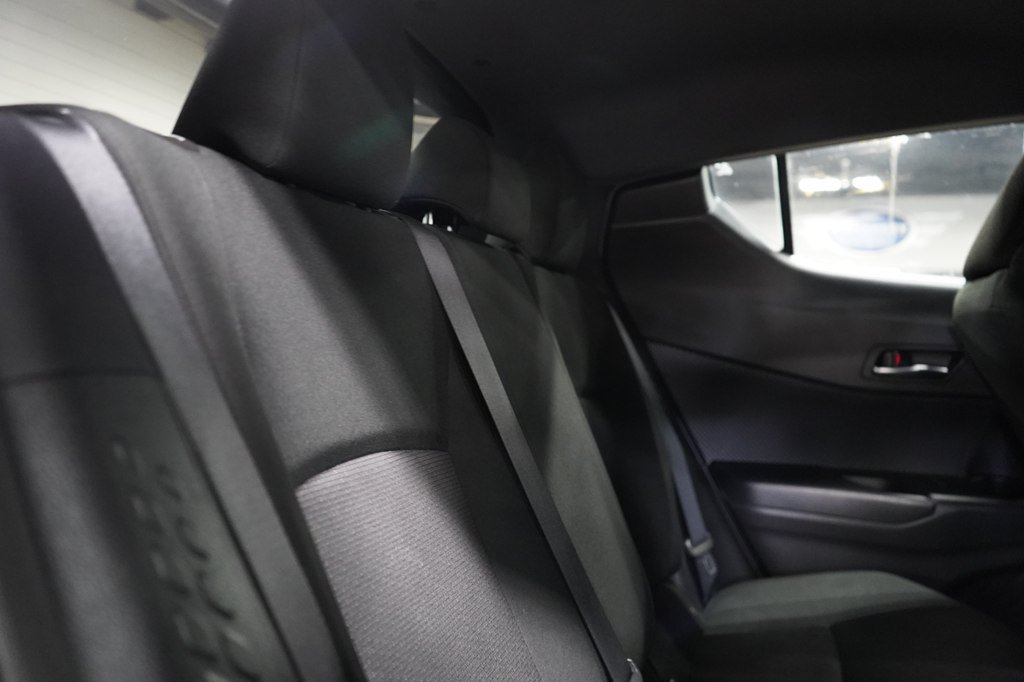 Used 2018 Toyota C-HR XLE FWD image 25