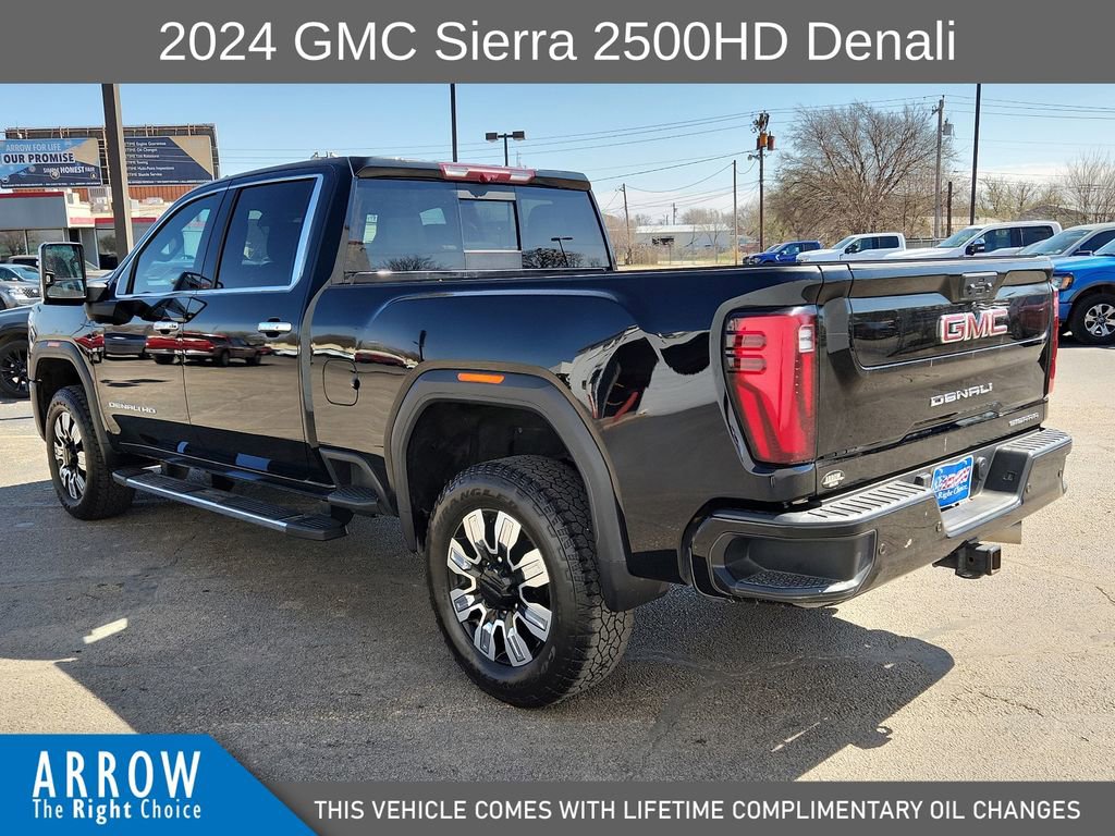 Used 2024 GMC Sierra 2500 Denali w/ Technology Package image 8