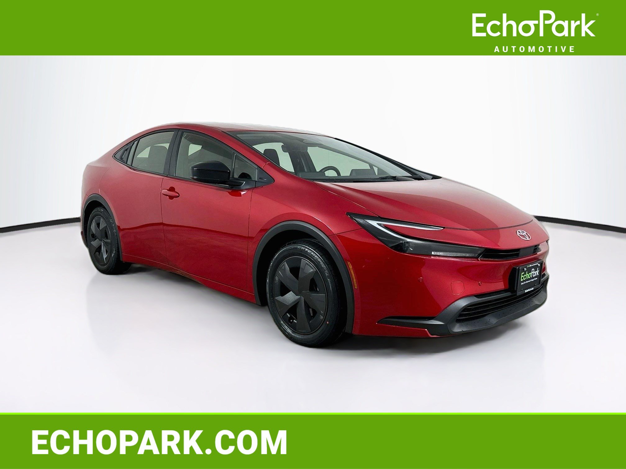 Used 2025 Toyota Prius LE FWD image 1