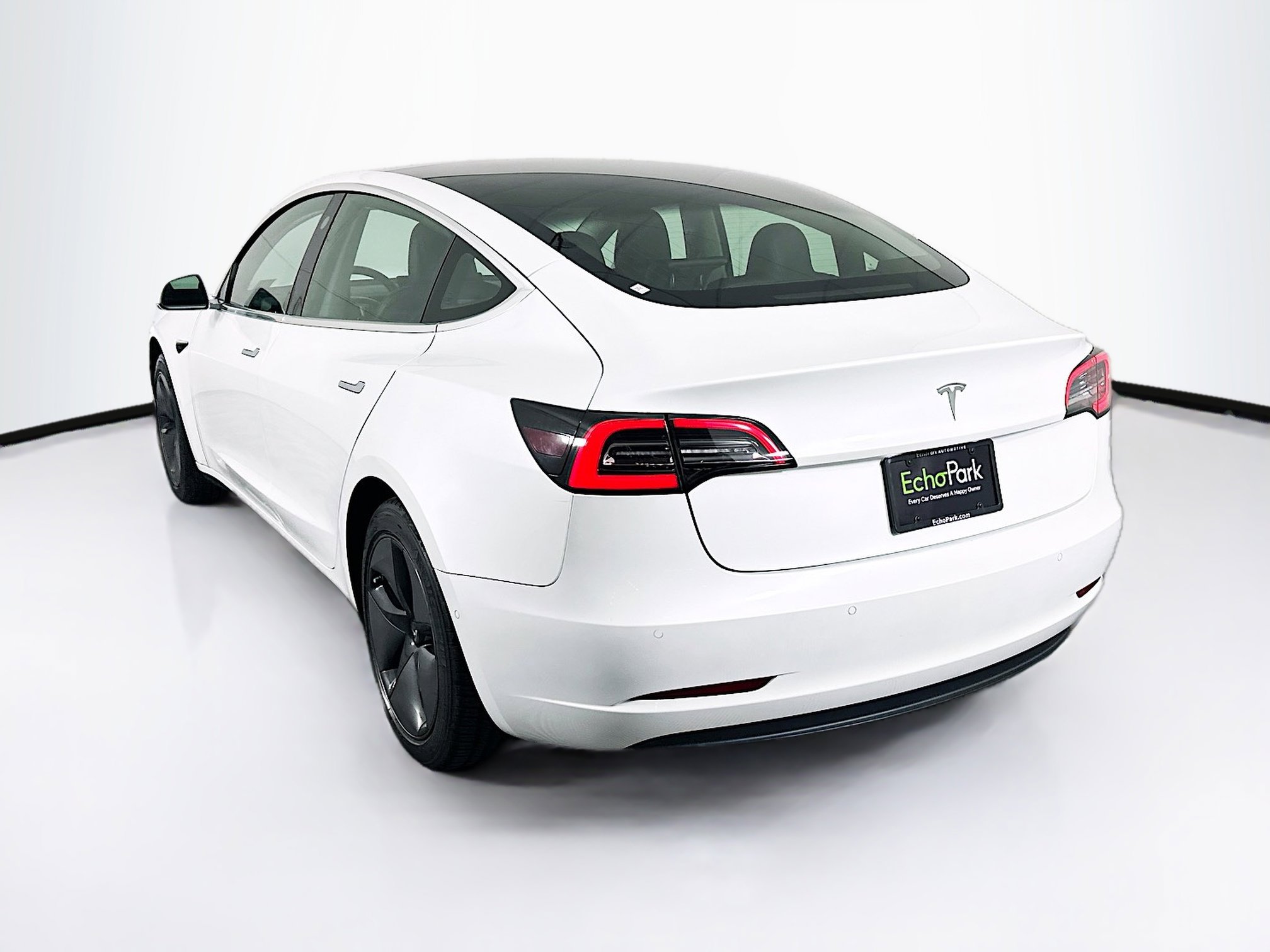 Used 2020 Tesla Model 3 Standard Range Plus RWD image 5