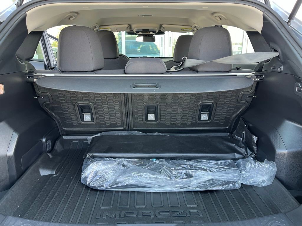 Certified 2025 Subaru Impreza 2.0i image 15