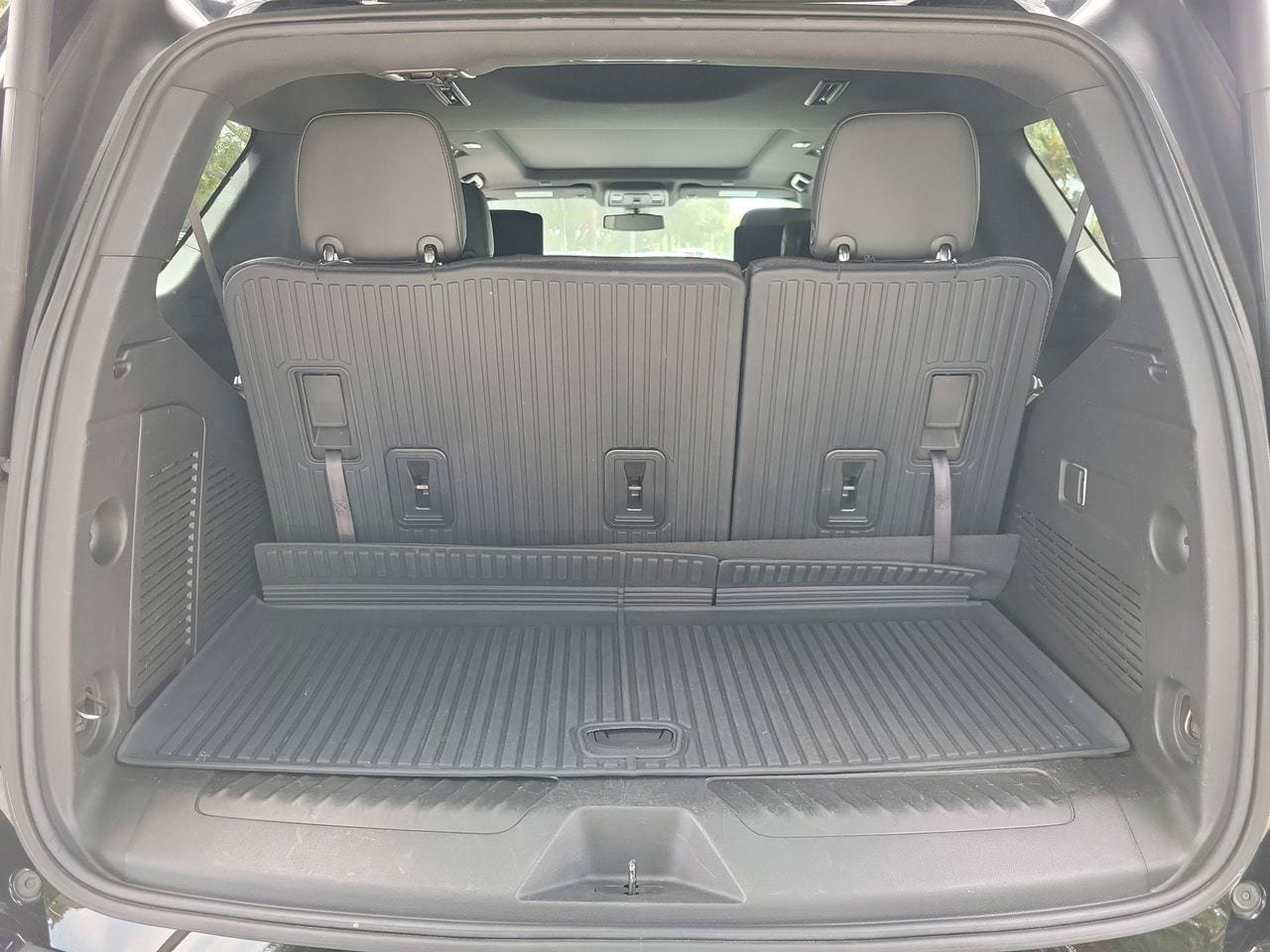 Used 2021 Chevrolet Tahoe LT w/ Rear Media and Nav Package RWD image 8