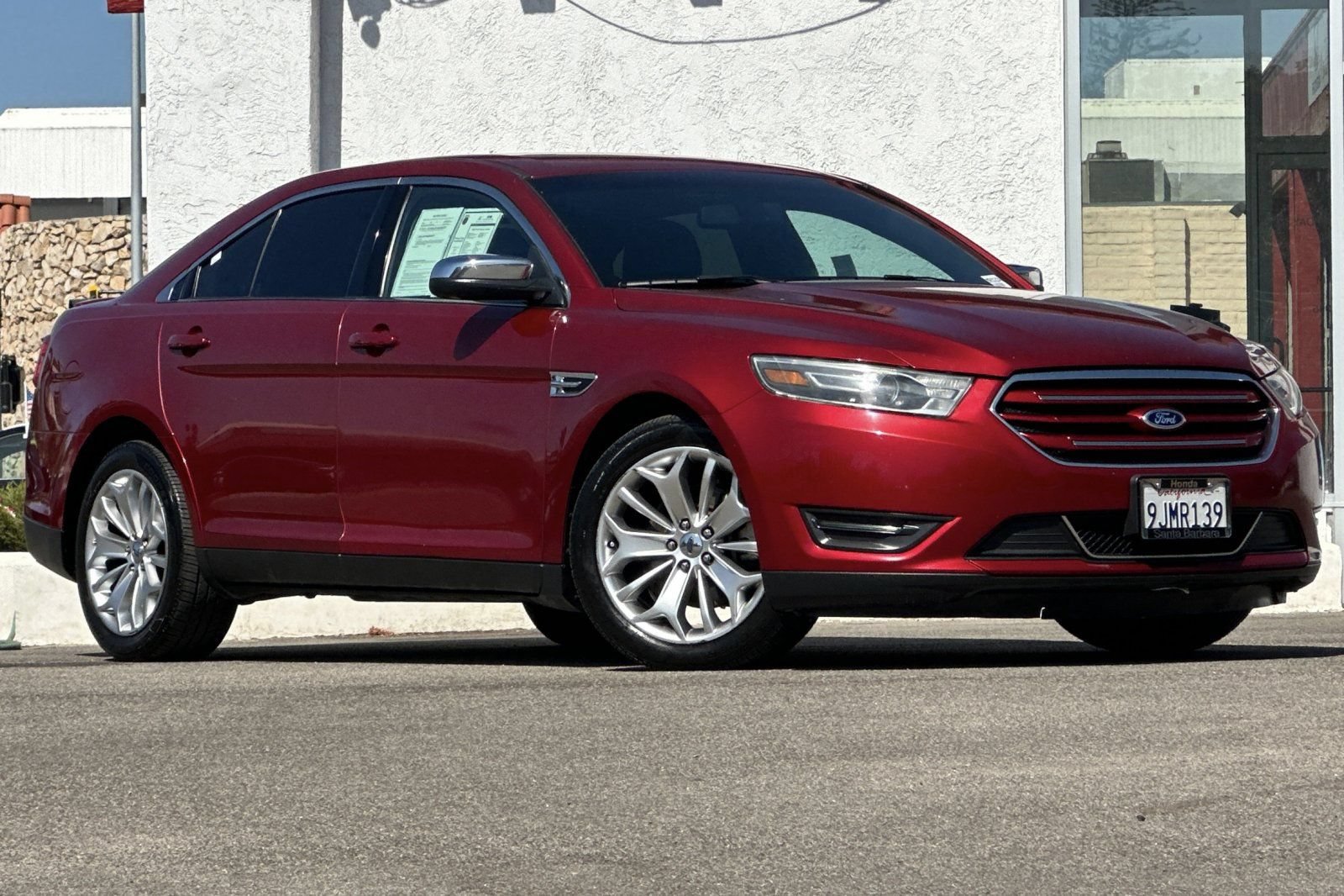 Used 2014 Ford Taurus Limited FWD image 2