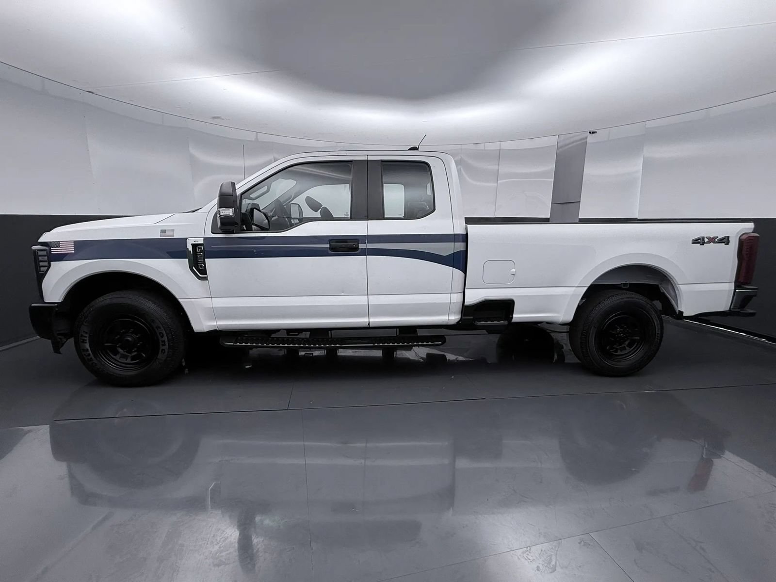 Used 2017 Ford F250 XL w/ Power Equipment Group RWD image 5