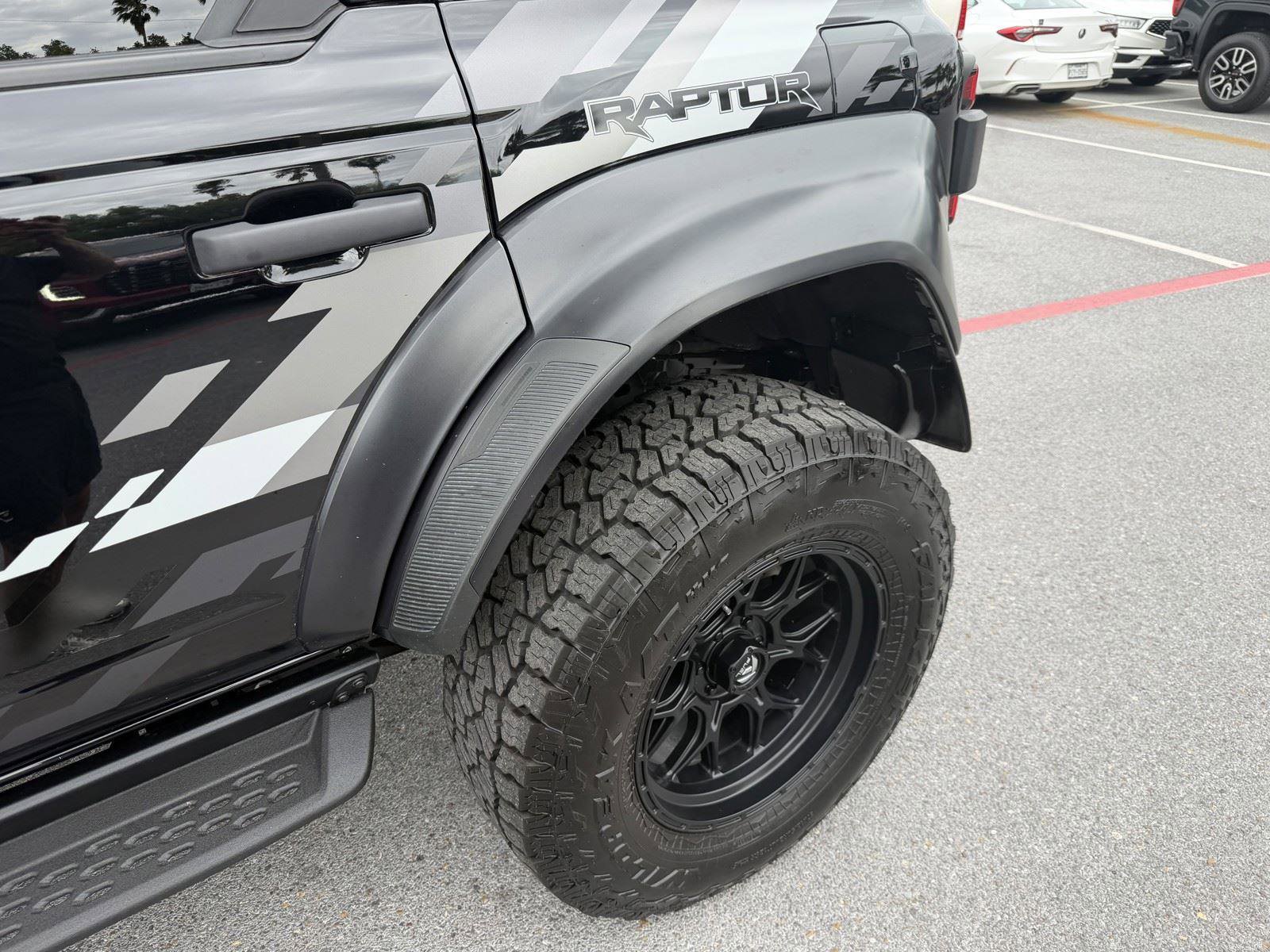 Used 2024 Ford Bronco Raptor w/ Interior Carbon Fiber Pack 6 image 20