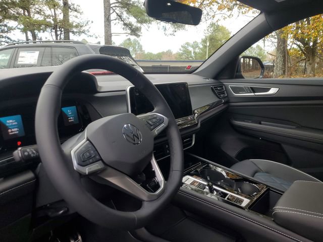 New 2026 Volkswagen Atlas Cross Sport SEL Premium R-Line image 18
