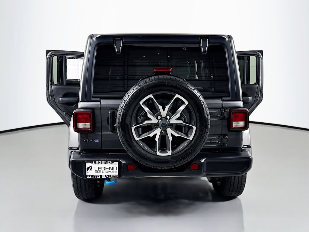 Used 2024 Jeep Wrangler Unlimited AWD/4WD image 23