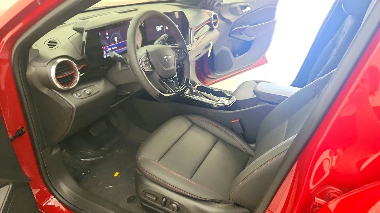 New 2026 Chevrolet Trax RS w/ Driver Confidence Package FWD image 14