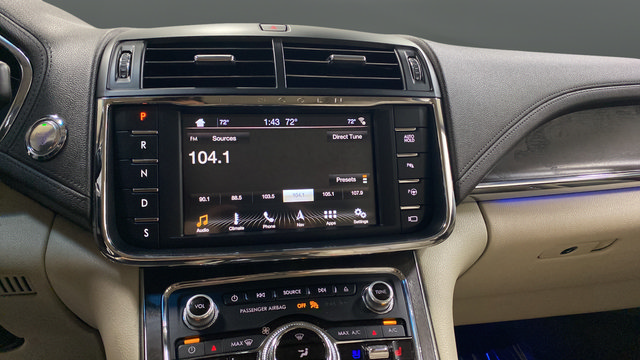 Used 2018 Lincoln Continental Reserve AWD/4WD image 15