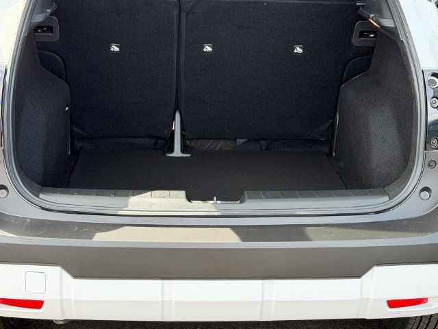 New 2027 Nissan Kicks SV FWD image 5