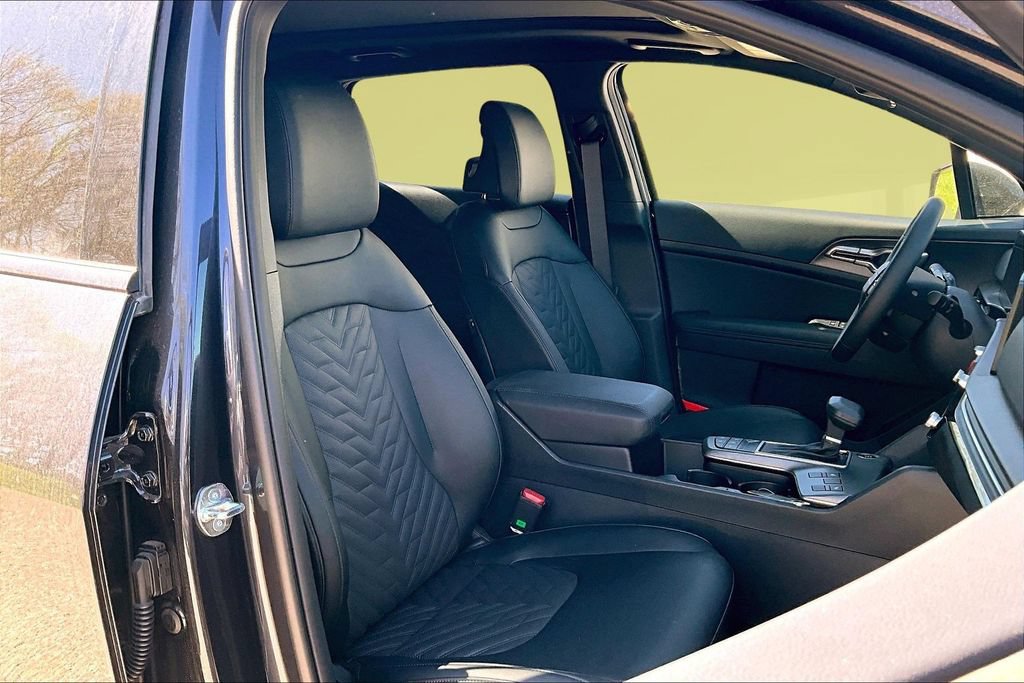 New 2026 Kia Sportage X-Line w/ X-Line Premium Package AWD/4WD image 11