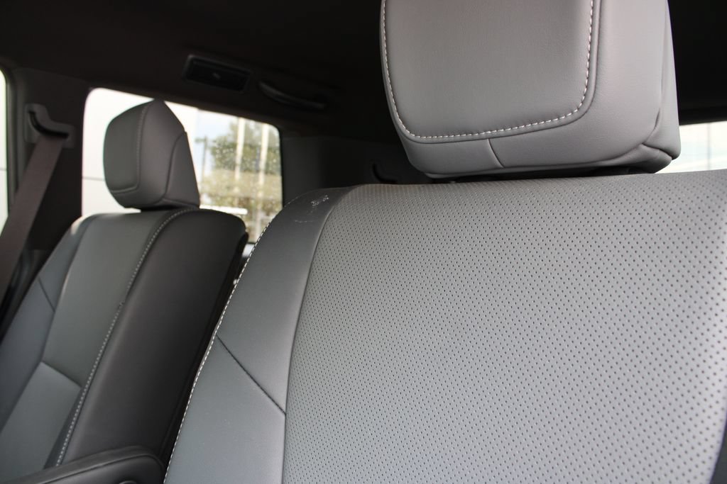 Used 2024 Lexus GX 550 w/ Accessory Package (Z1) AWD/4WD image 6