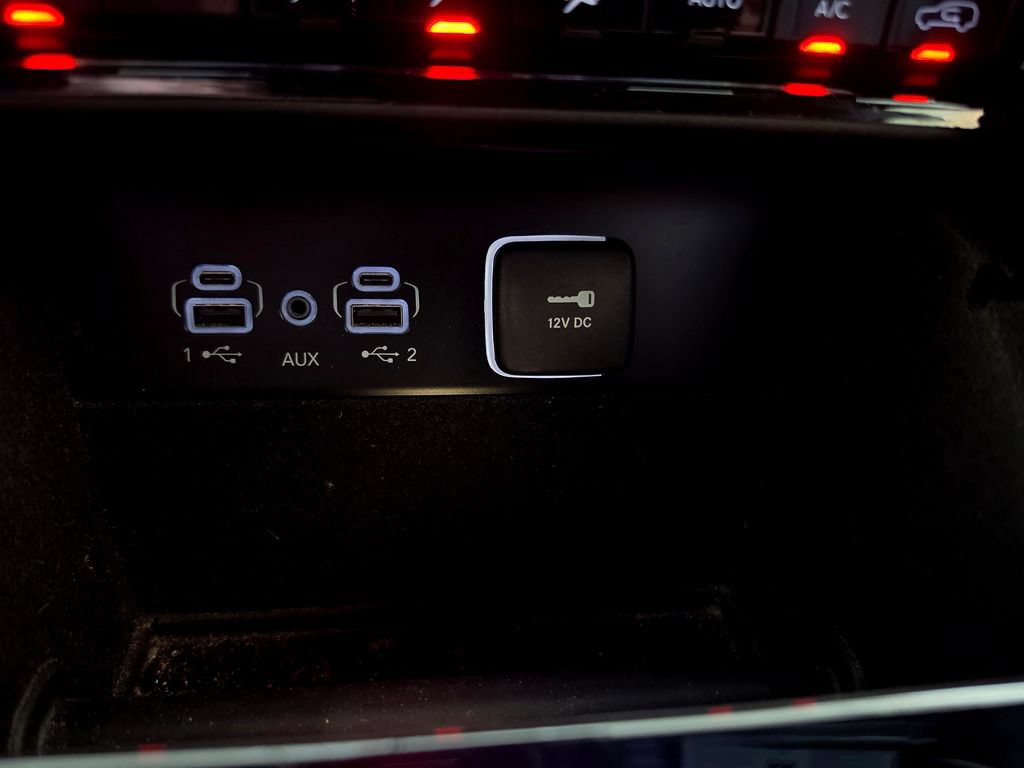 Used 2023 Jeep Grand Cherokee L Overland AWD/4WD image 42