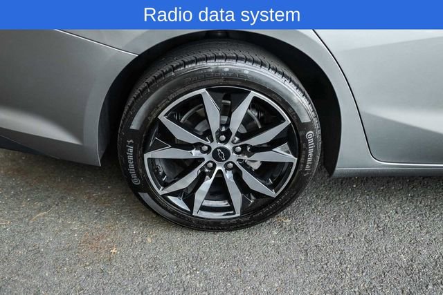 Used 2025 Chevrolet Malibu RS image 6