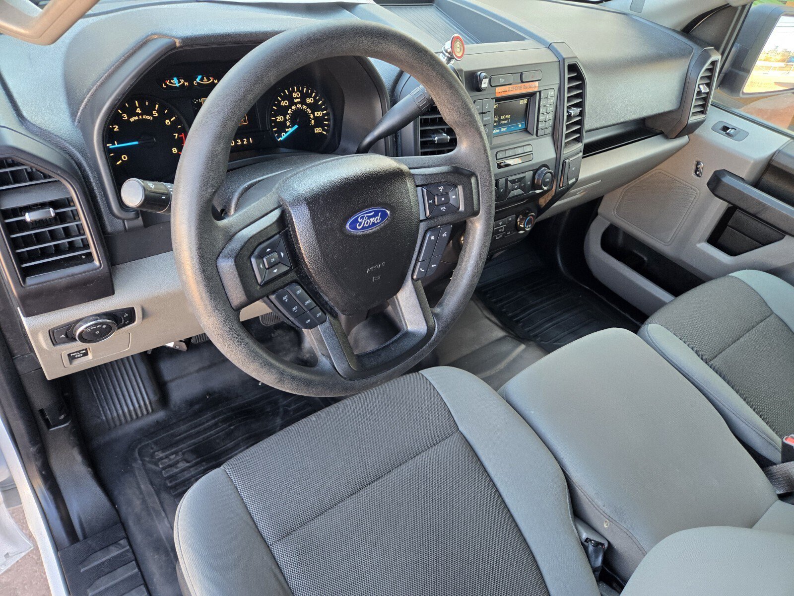 Used 2017 Ford F150 XL w/ Equipment Group 101A Mid RWD image 8
