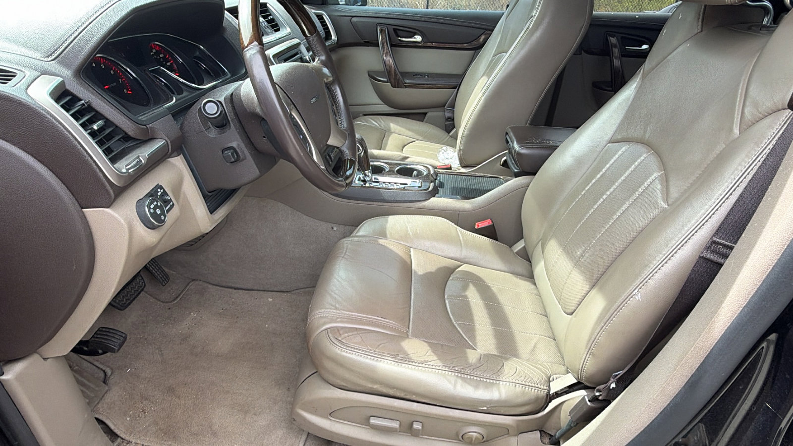 Used 2014 GMC Acadia Denali image 16
