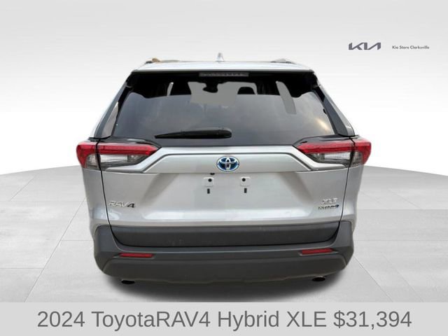 Used 2024 Toyota RAV4 XLE image 7