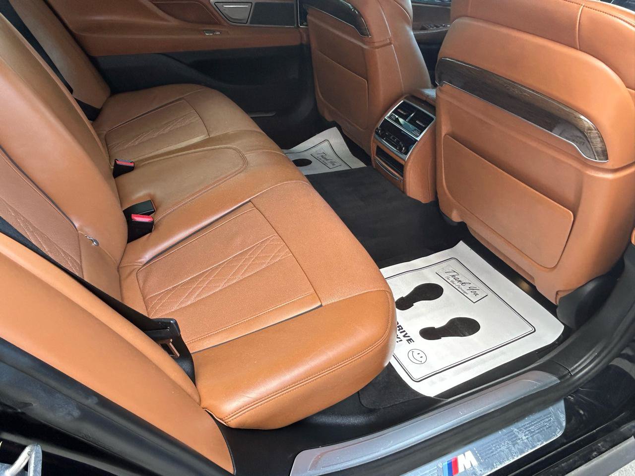 Used 2018 BMW ALPINA B7 xDrive AWD/4WD image 11