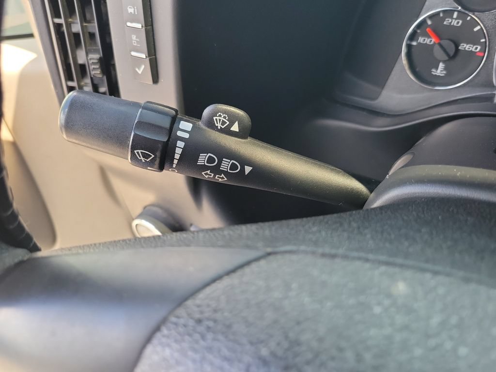 Used 2012 GMC Savana 1500 RWD image 26