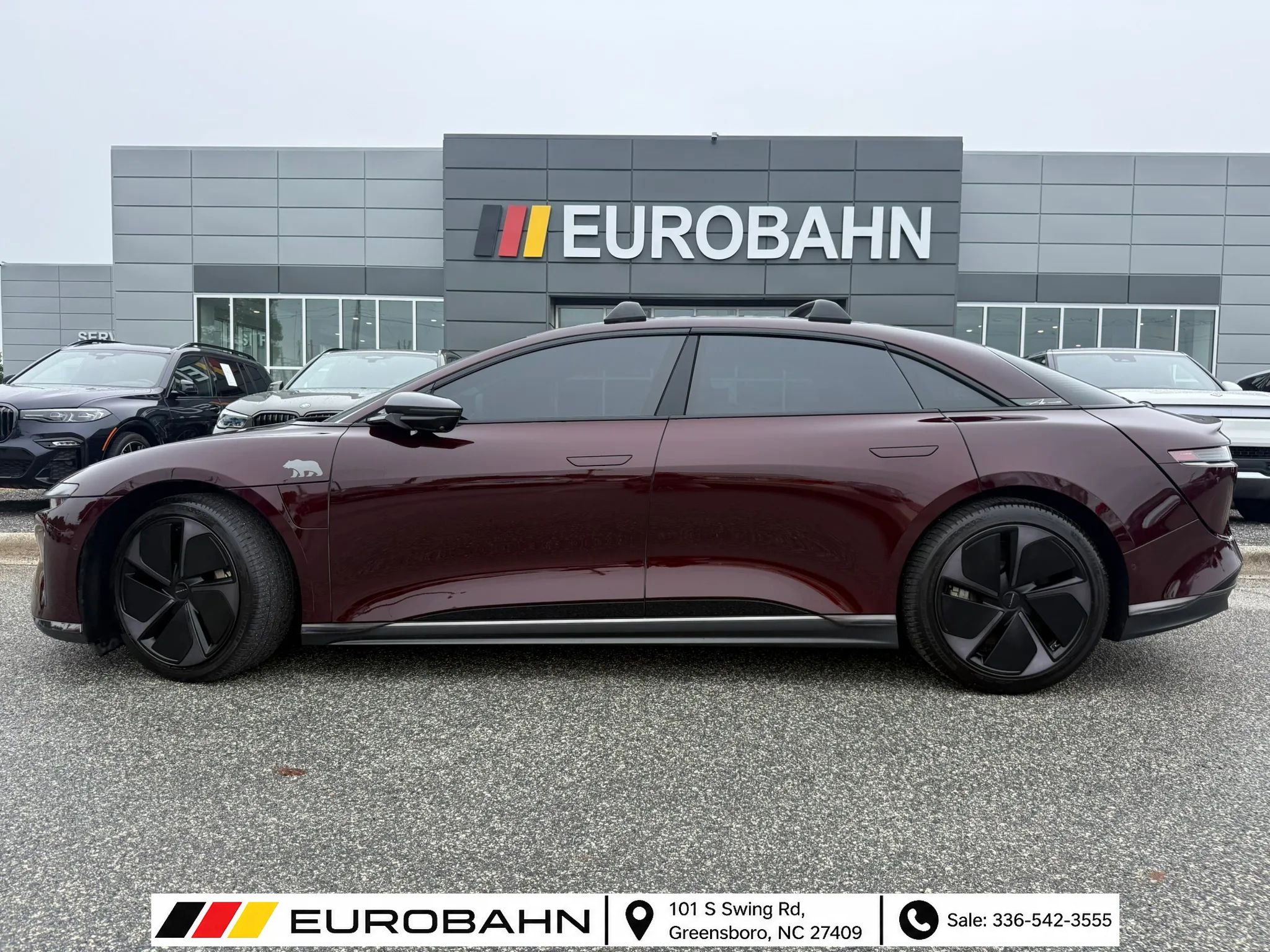 Used 2024 Lucid Air Touring AWD/4WD image 2