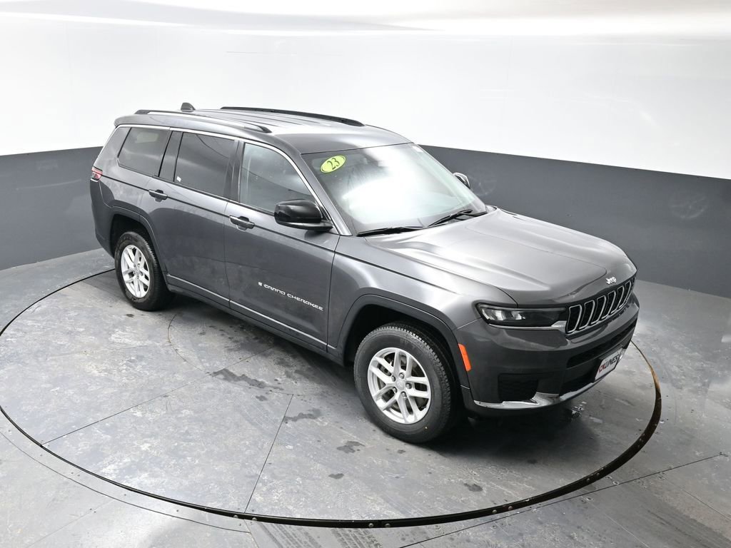 Used 2023 Jeep Grand Cherokee L Laredo image 45