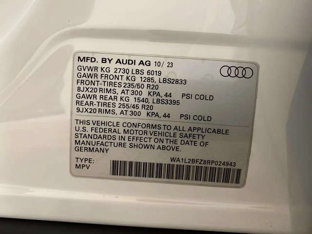 Used 2024 Audi Q4 e-tron Premium Plus w/ Premium Plus AWD/4WD image 93