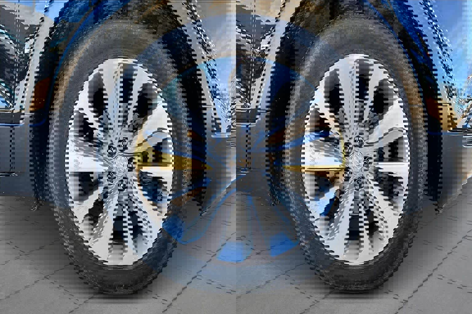 Used 2018 Buick Encore Preferred image 10