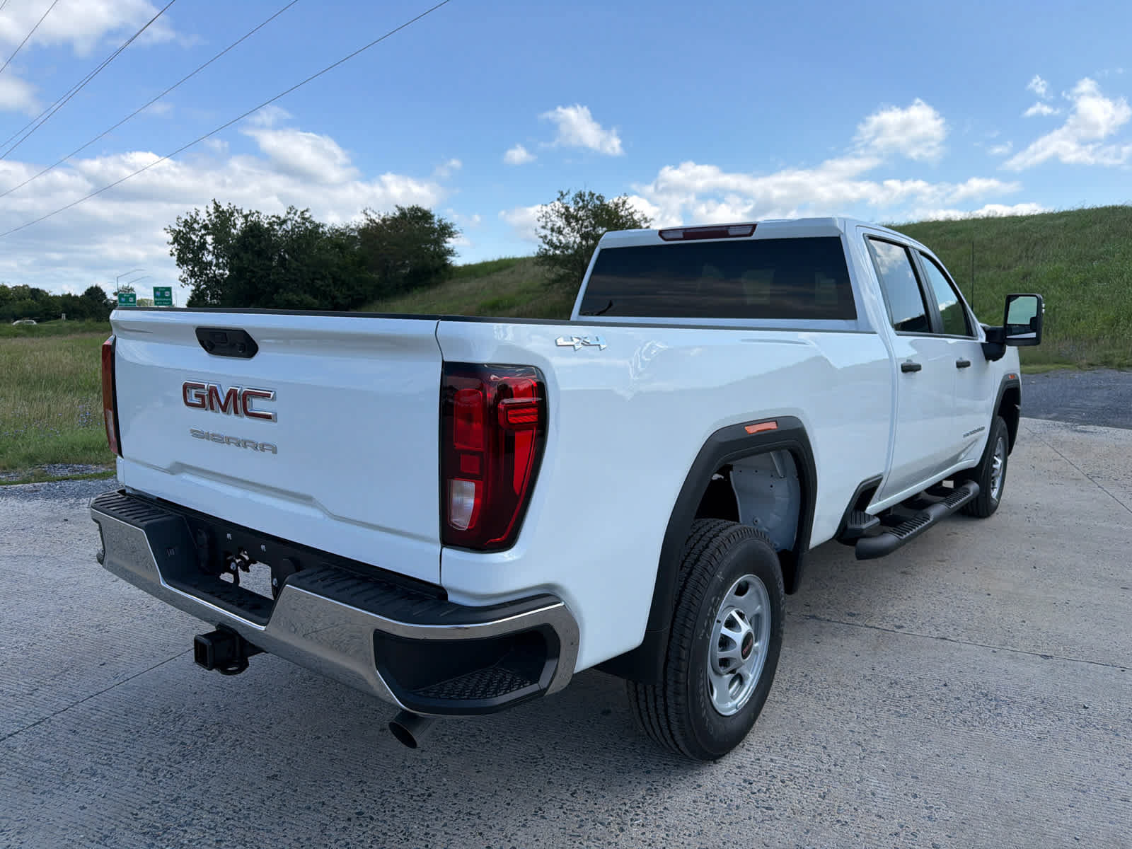 New 2026 GMC Sierra 2500 Pro w/ Convenience Package AWD/4WD image 3